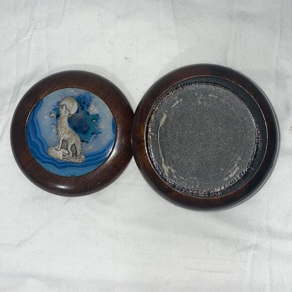 Small vintage round wooden case - Picture 2 of 8